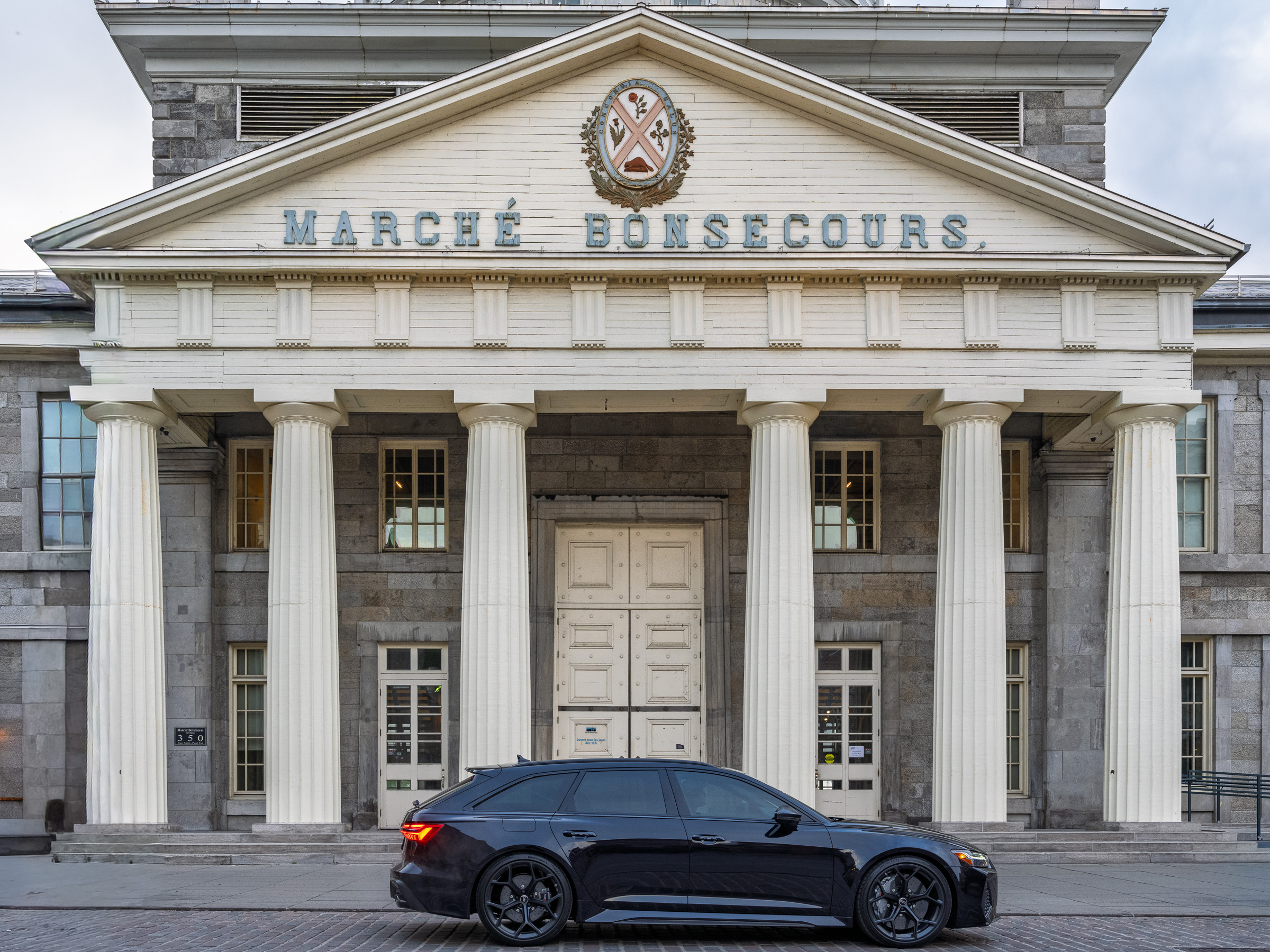 2026 Audi RS 6 Avant Performance Photos in Old Montréal.